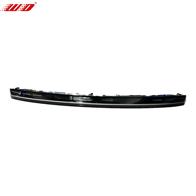 LAA-41330013-Stražnje svjetlo - središnje (visoka konfiguracija)