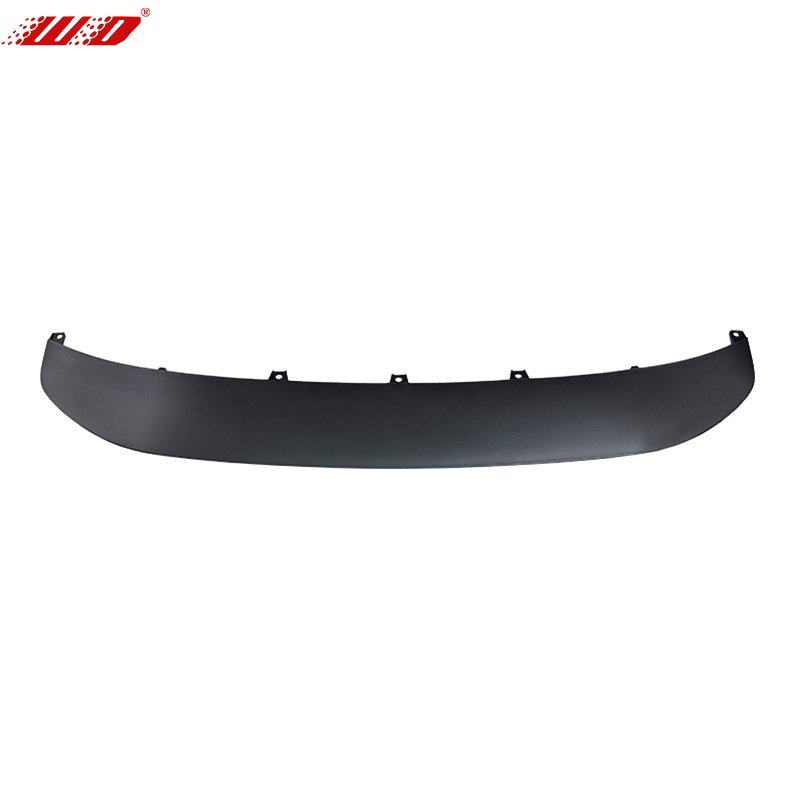 X03-28030062 - Prednja donja obloga